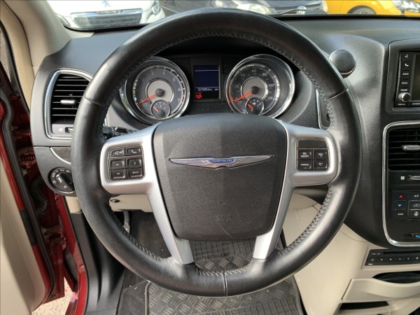 Chrysler Town & Country