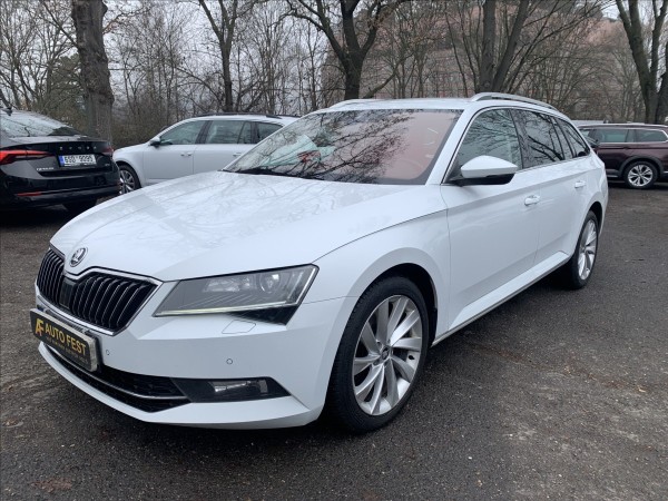 Škoda Superb
