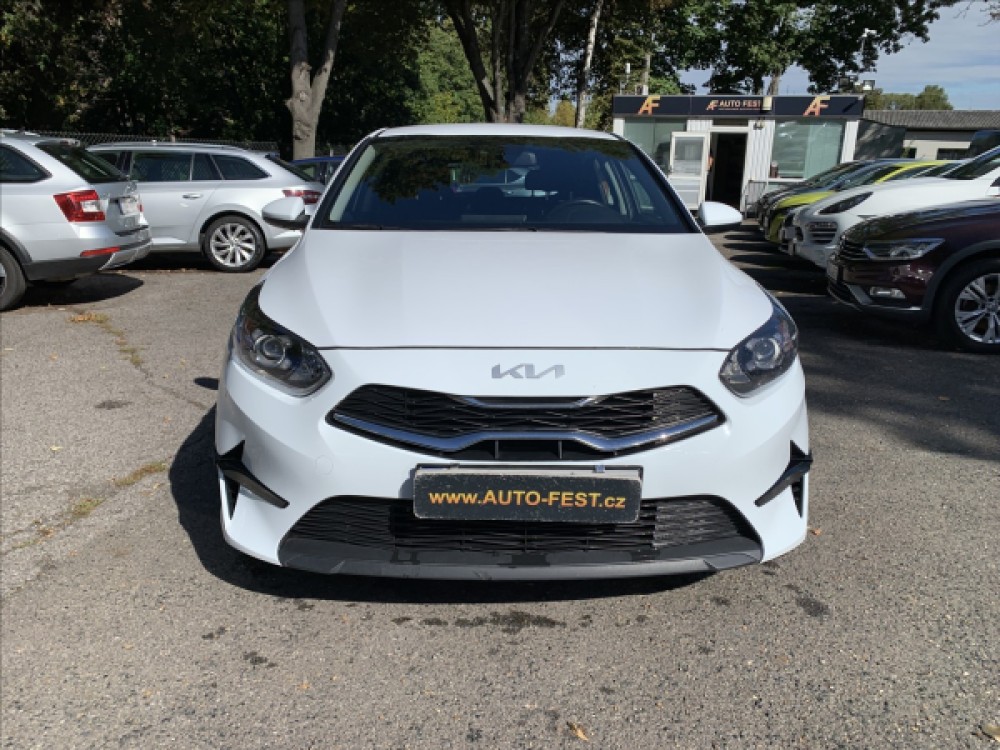 Kia Ceed 1,0 T-GDI 1.MAJ., ČR, SERVISKA