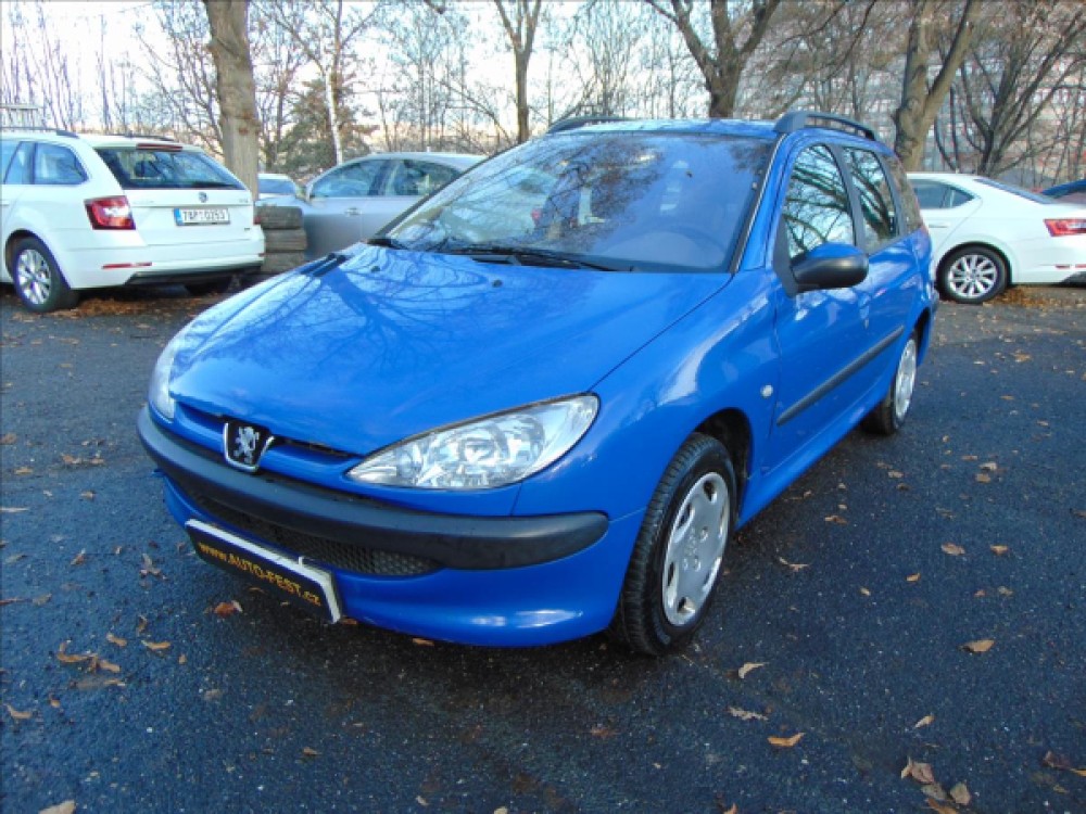 Peugeot 206 1,4 i X-line
