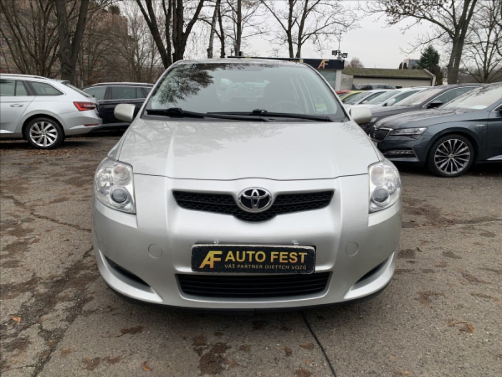 Toyota Auris 1,3 VVT-i
