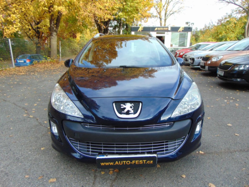 Peugeot 308 1,6 SW AUTOMAT, ČR, SERVISKA