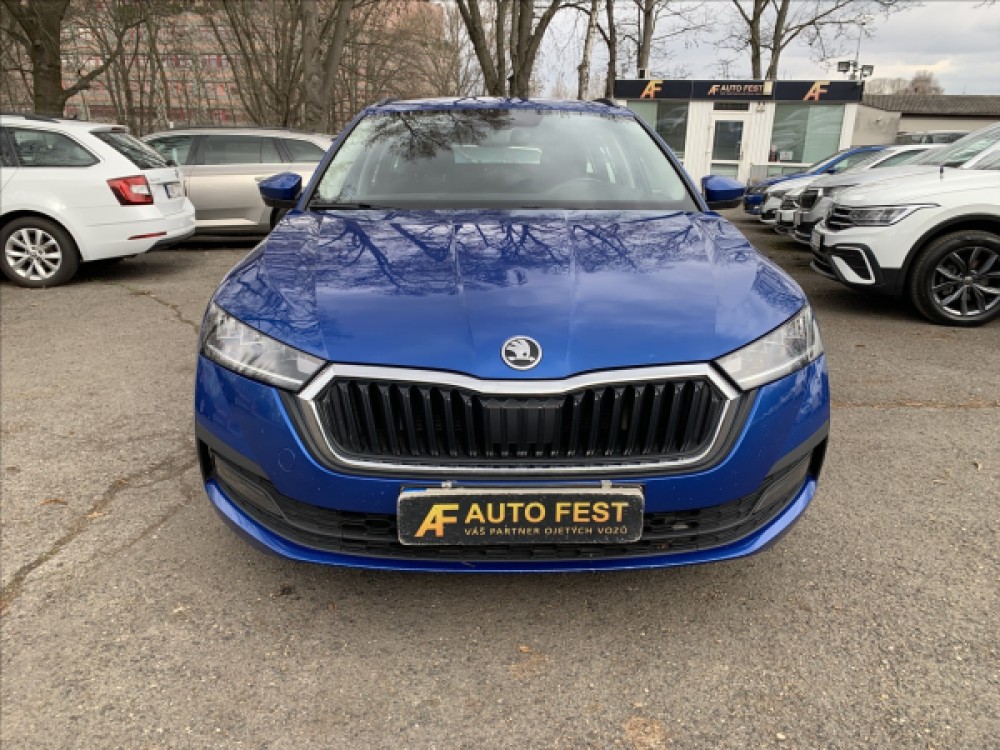 Škoda Octavia 2,0 TDI AMB.1.MAJ., ČR, SERVISKA