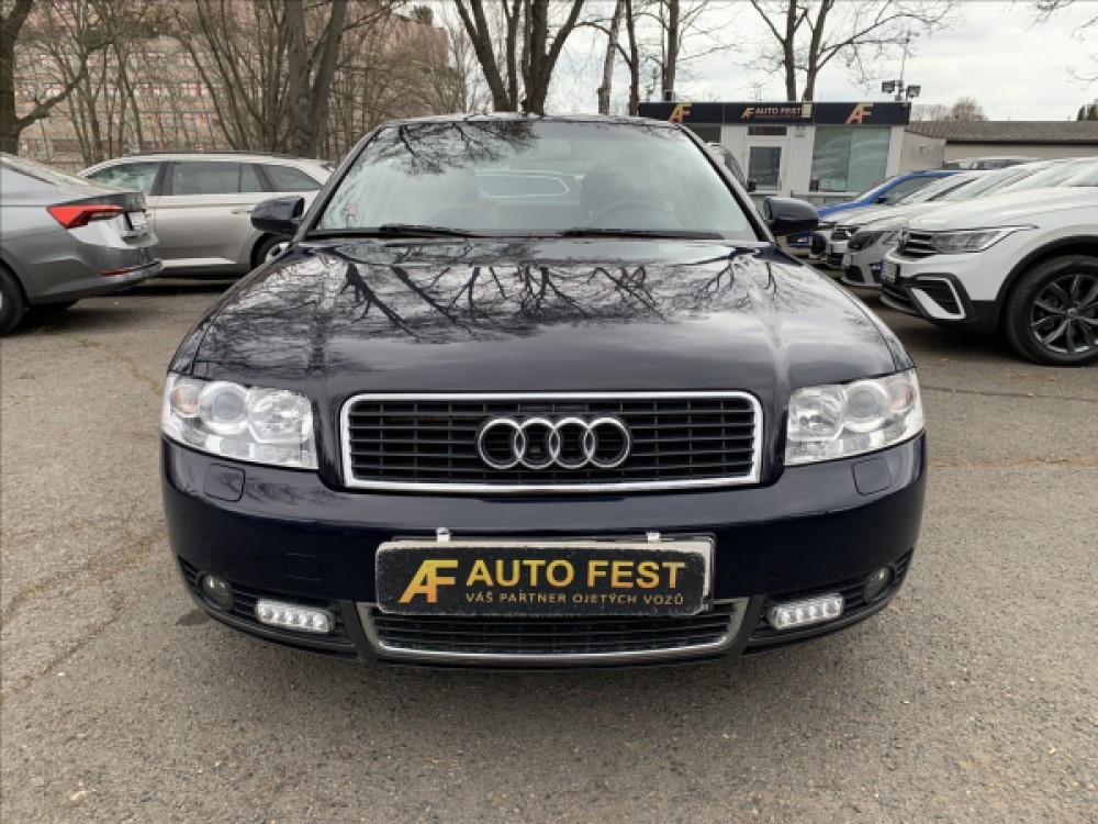 Audi A4 1,9 TDI ČR, SERVISNÍ KNÍŽKA