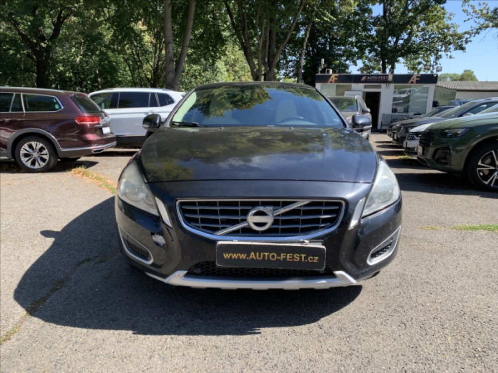 Volvo V60 2,4 D