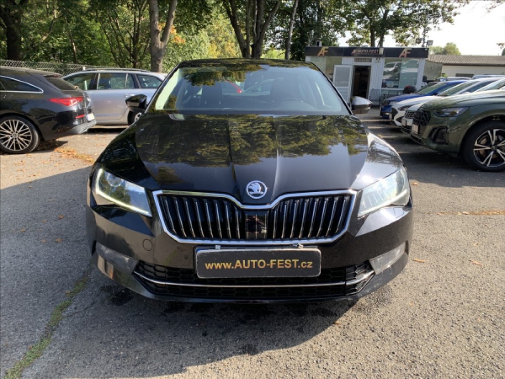 Škoda Superb 1,5 TSI, ČR